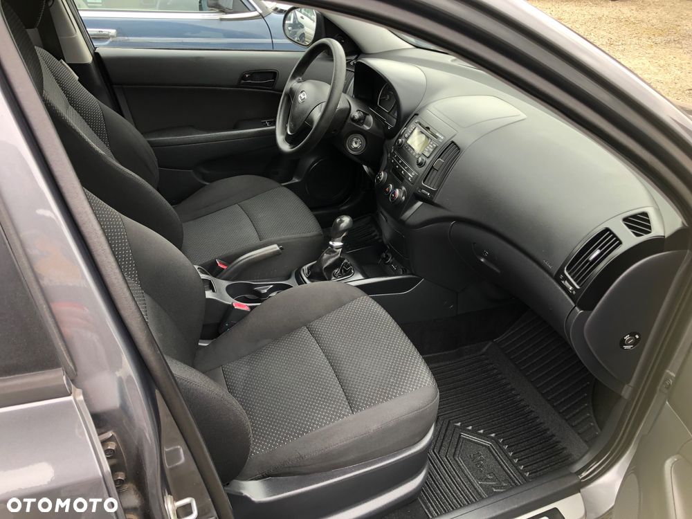 Hyundai i30 1.4 FIFA WM Edition - 20