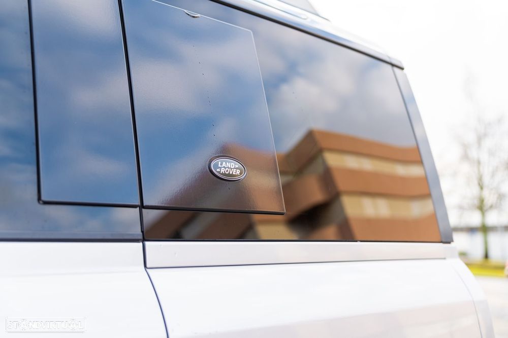 Land Rover Defender 2.0 D 110 AWD SE - 40