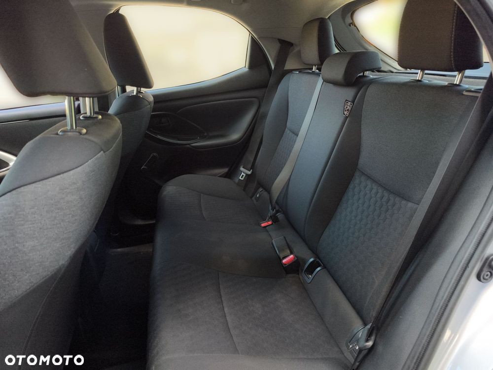 Toyota Yaris Hybrid 1.5 Comfort - 14