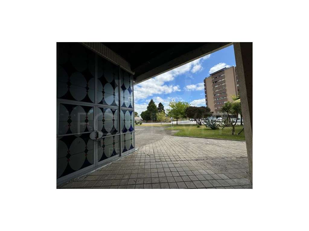 Espaço comercial para arrendamento, Centro de Valença - Grande imagem: 4/12