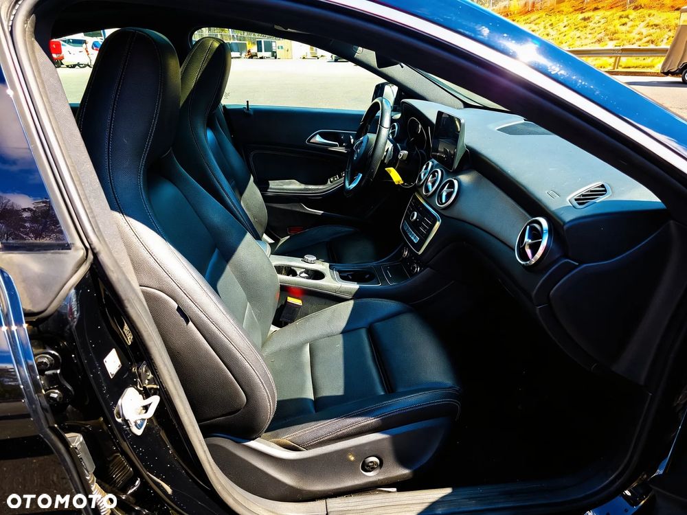 Mercedes-Benz CLA - 10