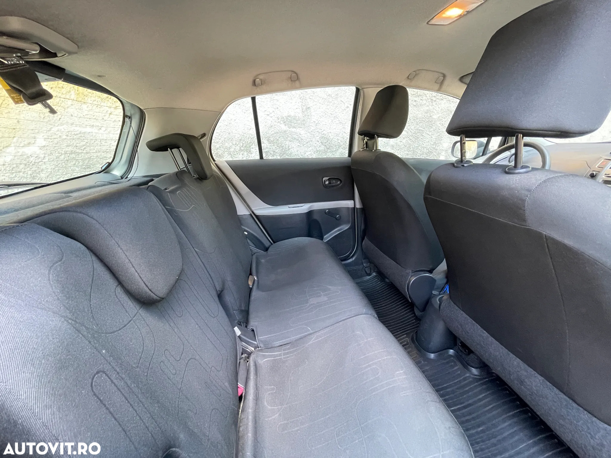 Toyota Yaris - 7