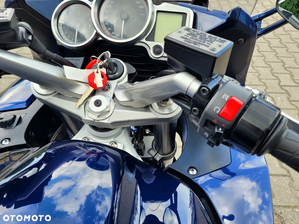 Yamaha FJR - 22