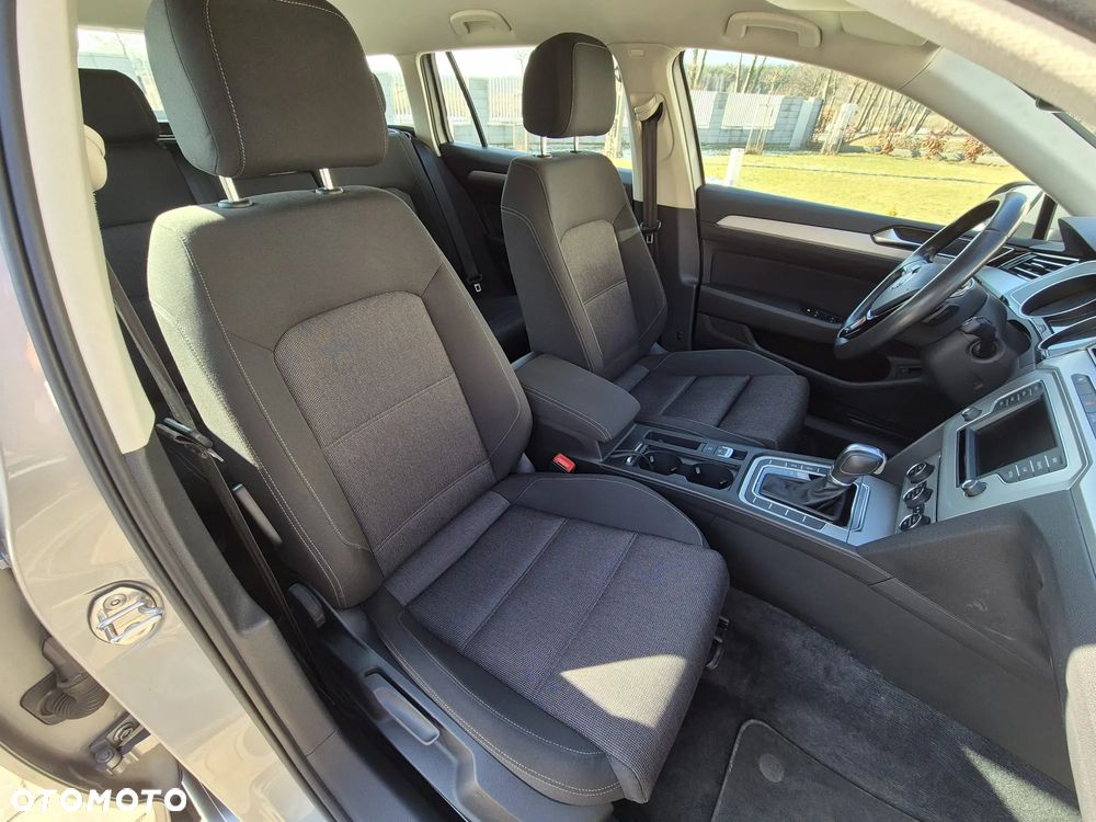 Volkswagen Passat 1.8 TSI BMT Comfortline DSG - 36