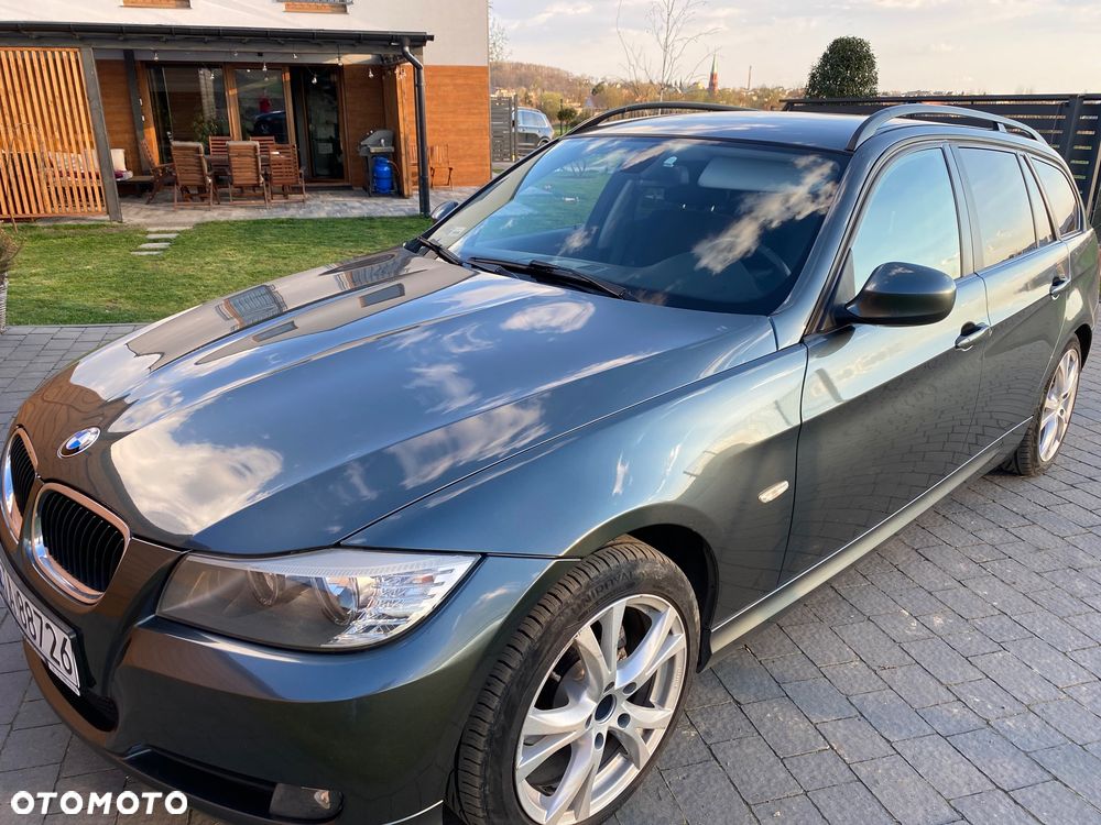 BMW Seria 3 318i - 8