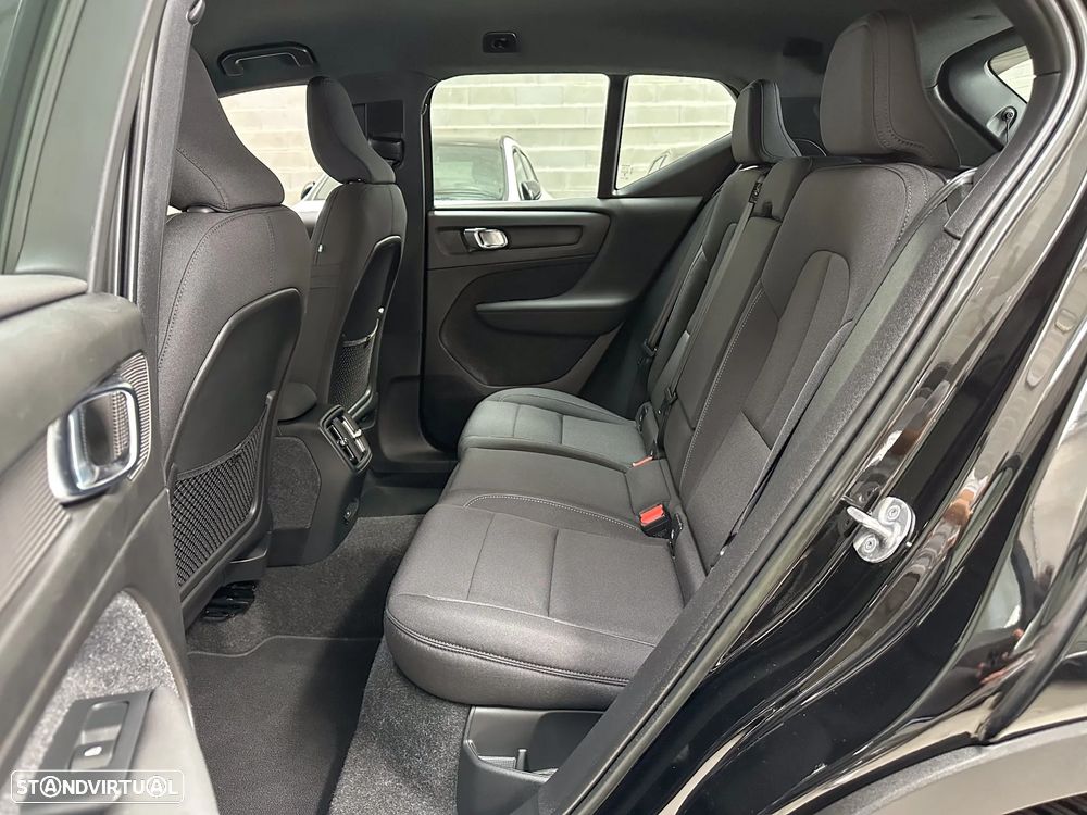 Volvo XC 40 Recharge 69 kWh Single Motor Core - 44