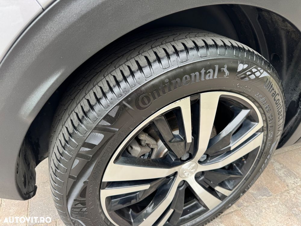 Peugeot 3008 PHEV 300 EAT8 4X4 GT - 23
