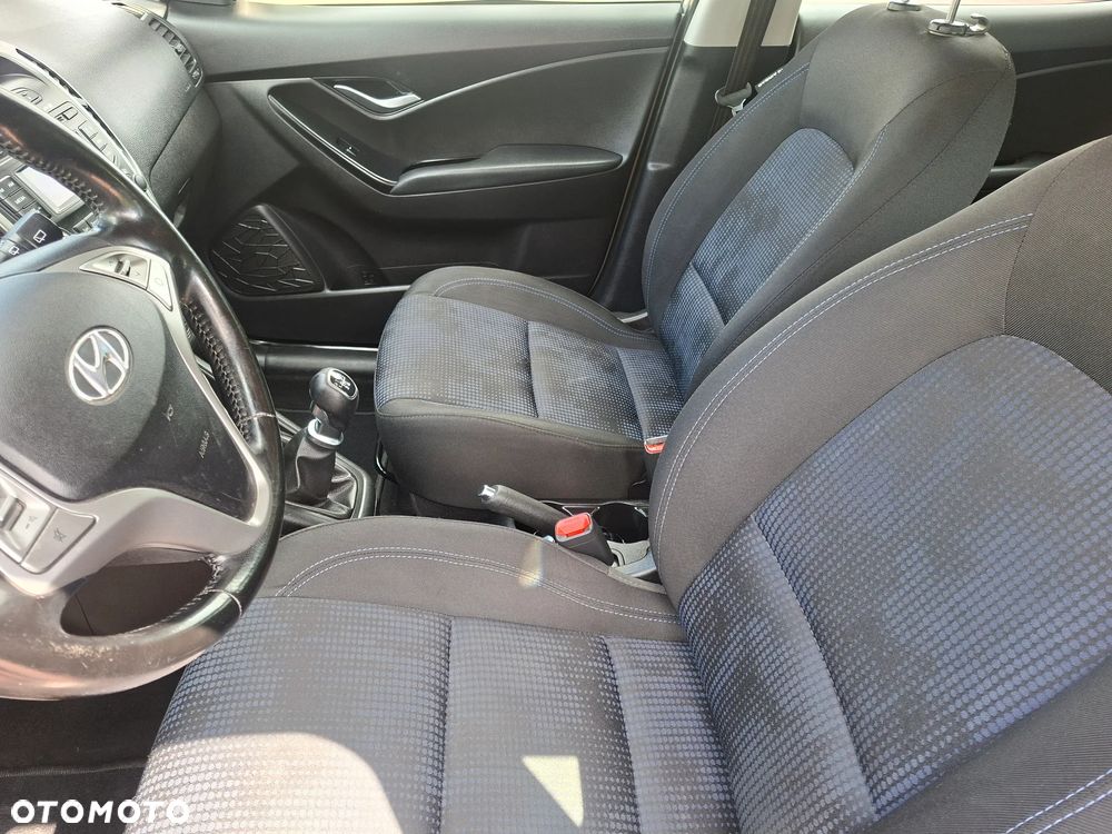 Hyundai ix20 1.4 BlueDrive Classic + - 8
