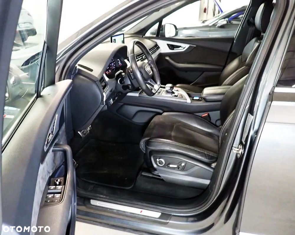 Audi Q7 50 TDI Quattro Tiptronic - 11