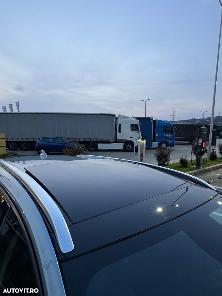 Renault Megane BLUE dCi EDC Intens - 8