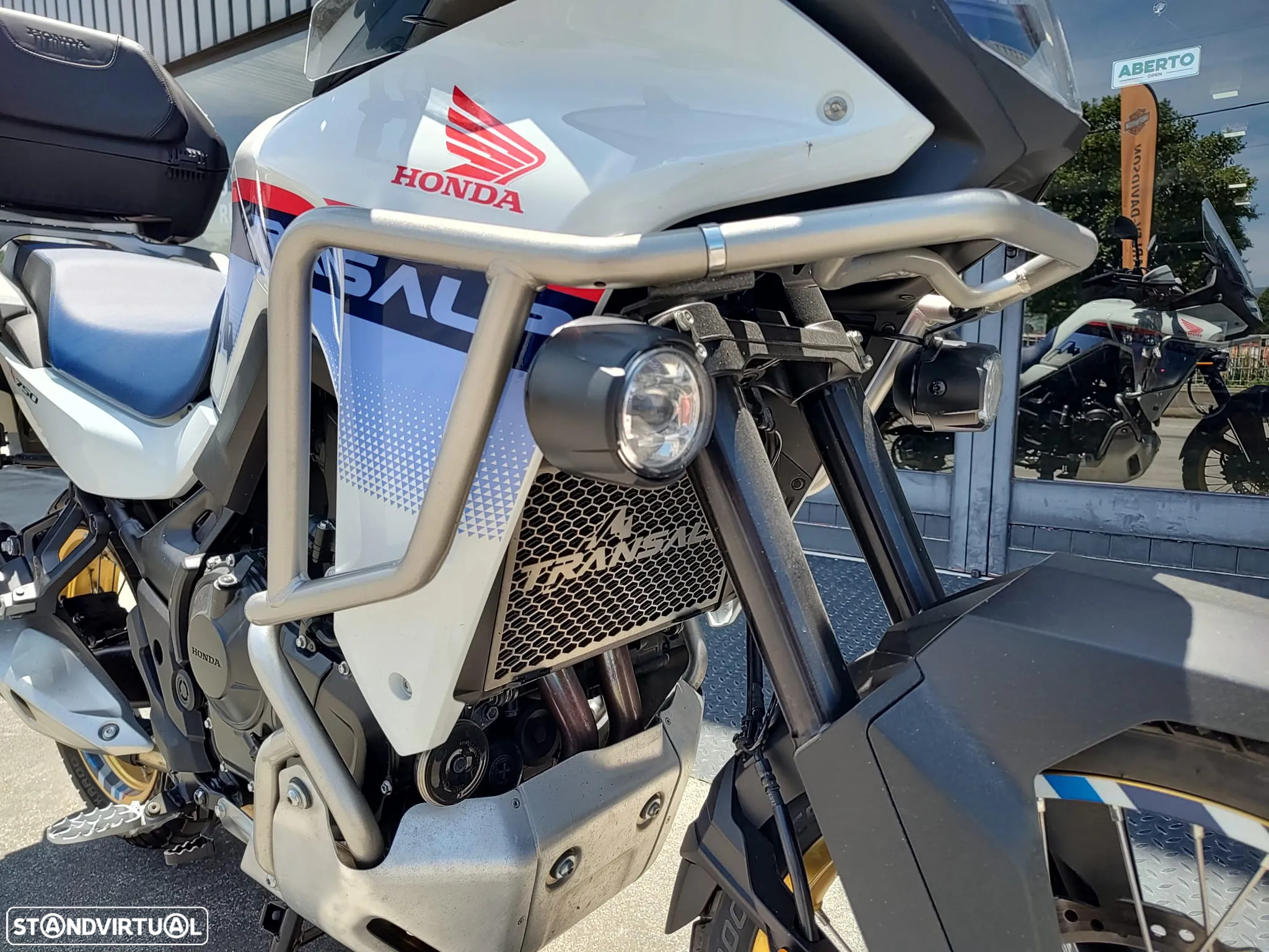 Honda Transalp 750 - 10