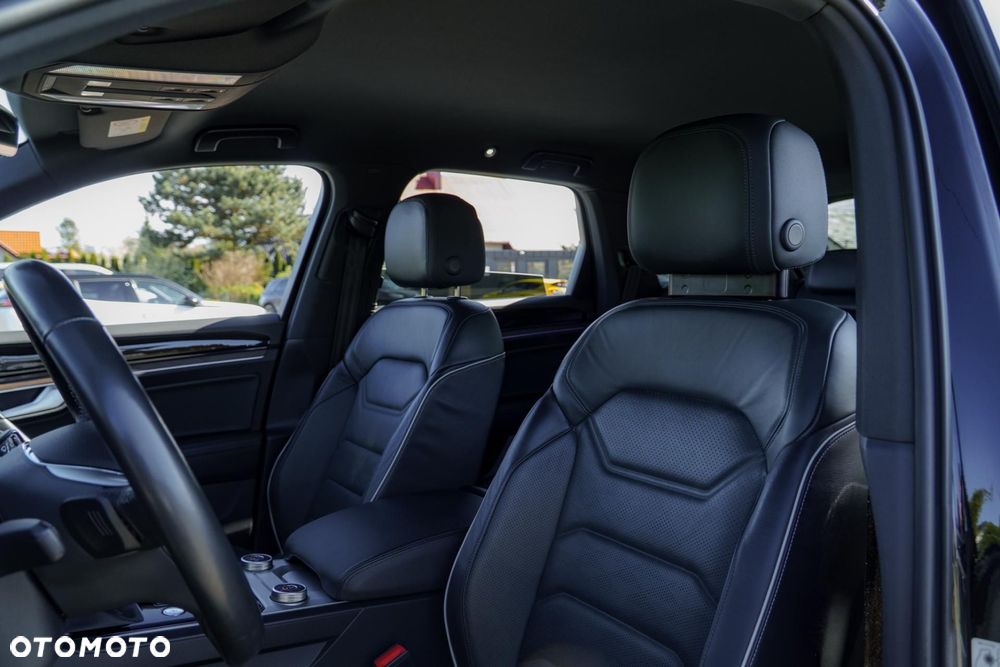 Volkswagen Touareg 3.0 V6 TFSI 4Motion R-Line - 12