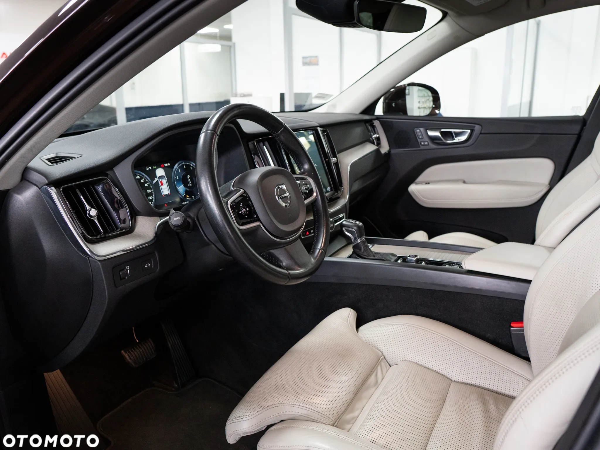 Volvo XC 60 T5 AWD Inscription - 11