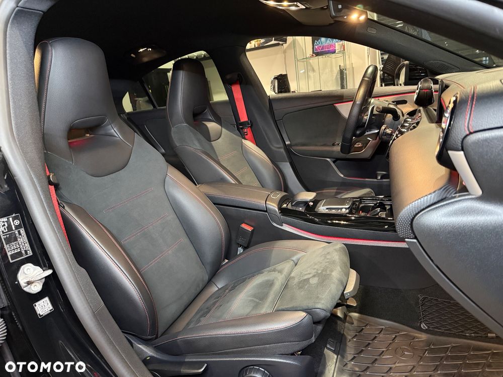 Mercedes-Benz CLA AMG 45 S 4-Matic 8G-DCT - 25