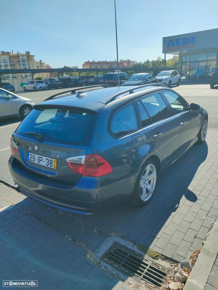 BMW 320 d - 4