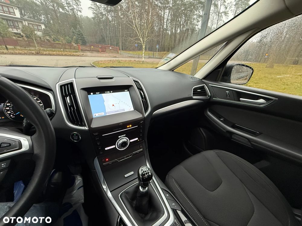 Ford S-Max - 31