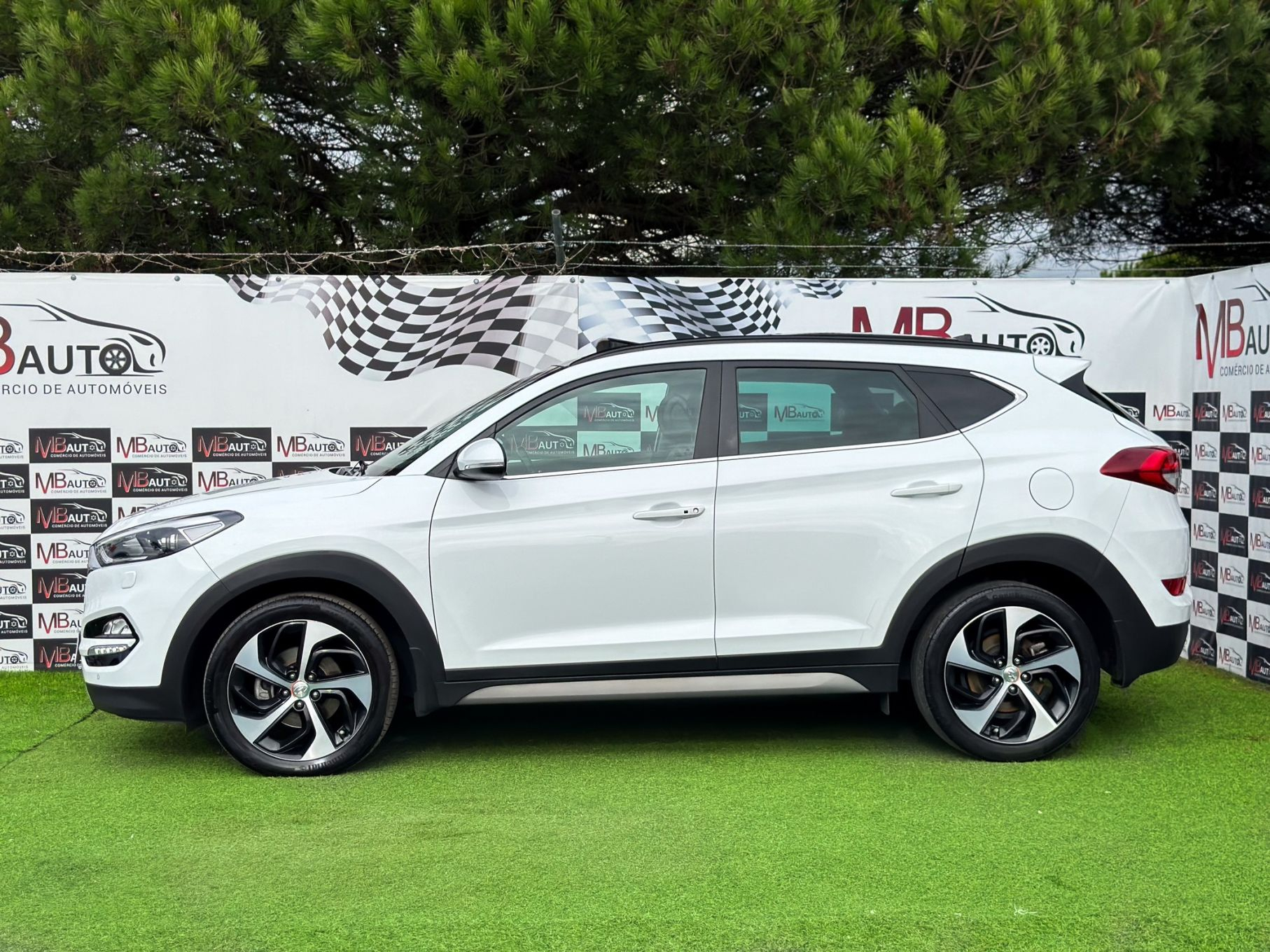 Hyundai Tucson 1.7 CRDi Premium DCT - 6