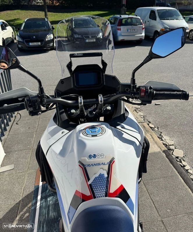 Honda Transalp XL750 - 5