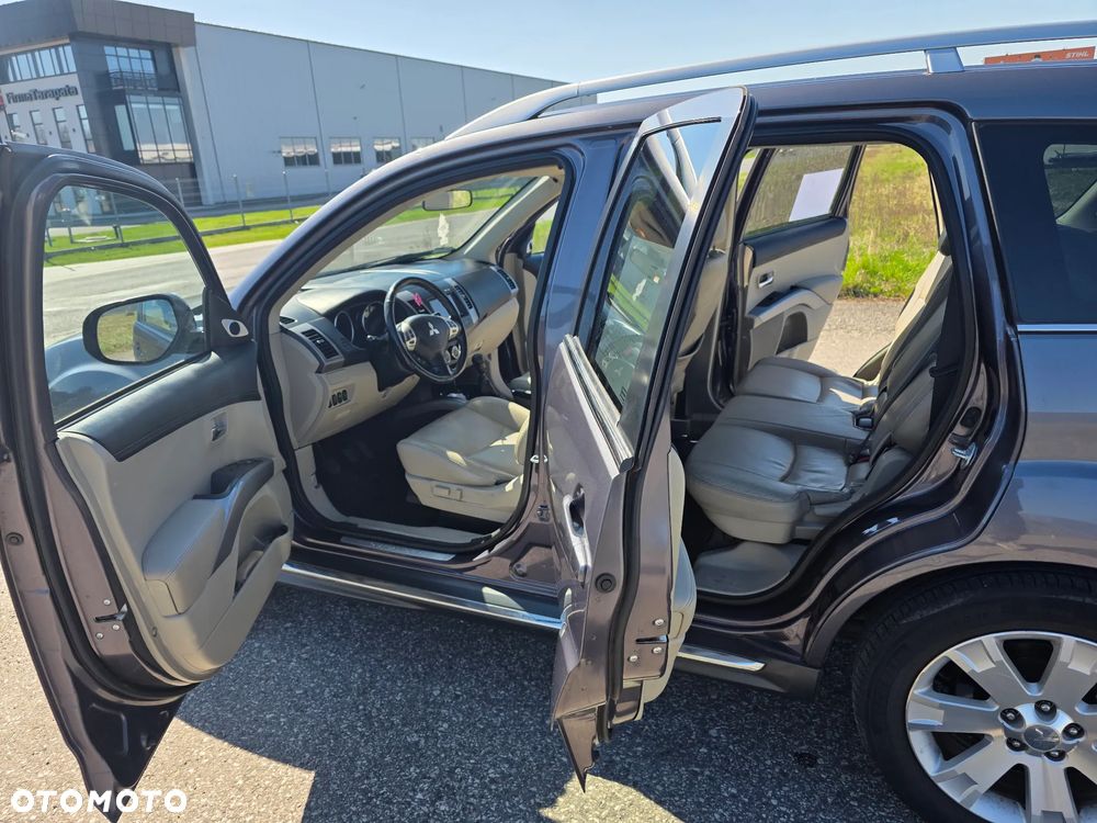 Mitsubishi Outlander - 15