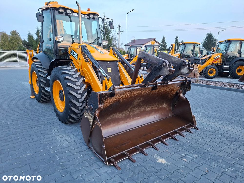 JCB JCB 4CX / Super Stan / Koparko-Ładowarka / - 9