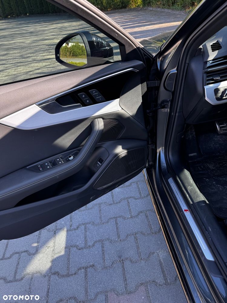 Audi A4 Limousine 45 TFSI quattro S tronic S line - 15
