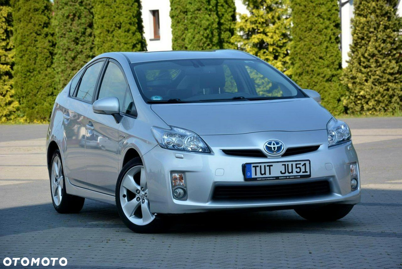 Toyota Prius 1.8 HSD Sol - 8