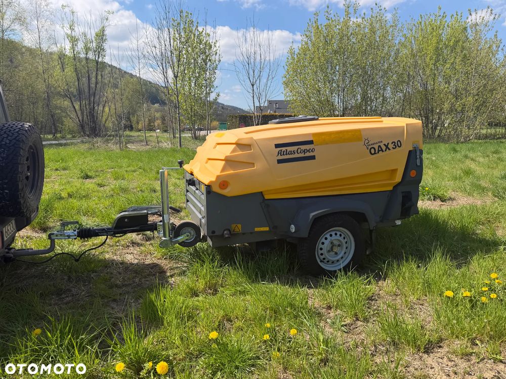 Atlas Copco QAX 30 KW Agregat Generator Prądotwórczy Mobilna Przyczepka do rejestracji jako pojazd. 30 KVA. 2015rok. Agregat Sprowadzony z Norwegii! DEUTZ Silnik 45 KM. Zadbana maszyna! Po Serwisach. Hamulec Najazdowy. 3900 mtg. Prądnica LEROY SOMER. OKAZJA Pracował sporadycznie w Norweskiej Komunie! - 9