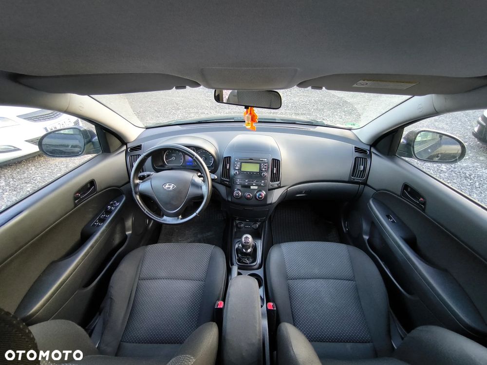 Hyundai i30 1.4 Base + EU5 - 9