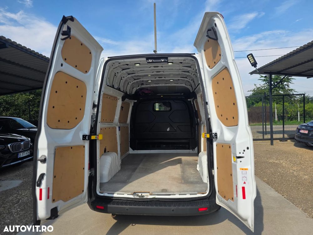 Ford TRANSIT CUSTOM - 8