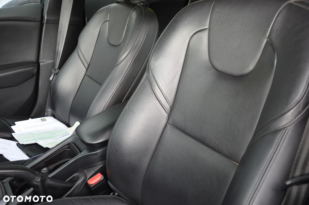 Volvo V40 D2 Kinetic - 32