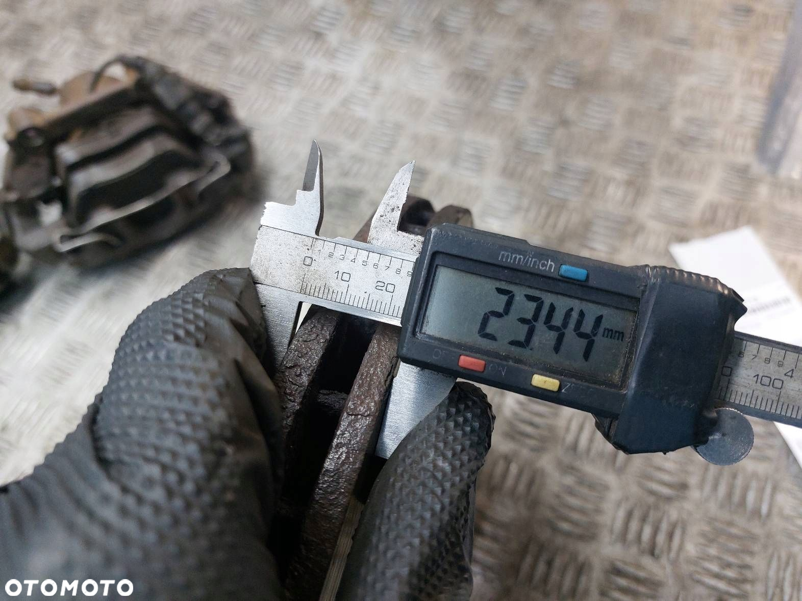 TARCZE HAMULCOWE PRZÓD + ZACISKI BORA 1.9 TDI 286MM - 2