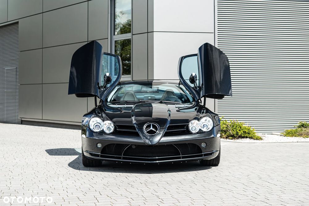 Mercedes-Benz SLR McLaren Coupe - 9