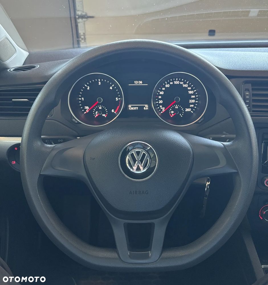 Volkswagen Jetta 2.0 TDI DPF BMT Trendline - 15