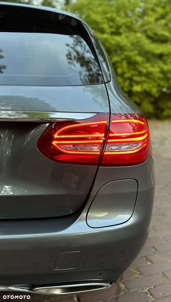Mercedes-Benz Klasa C 350 e T 7G-TRONIC Avantgarde - 27
