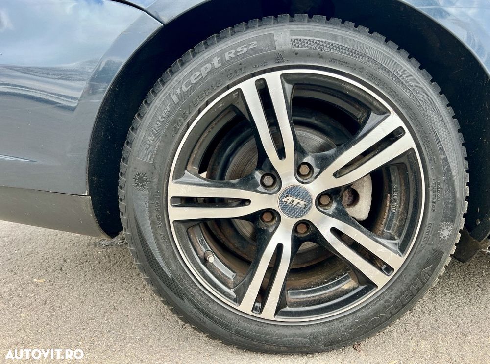 Volkswagen Golf 2.0 TDI Comfortline DSG - 36