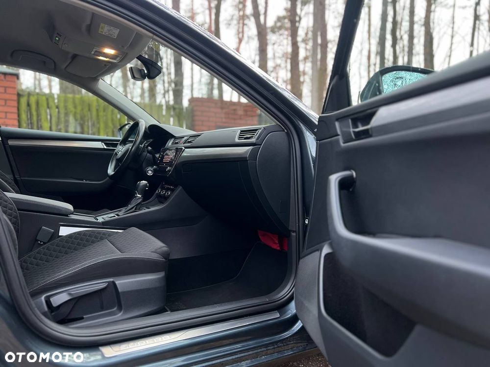 Skoda Superb 1.6 TDI Ambition DSG - 21