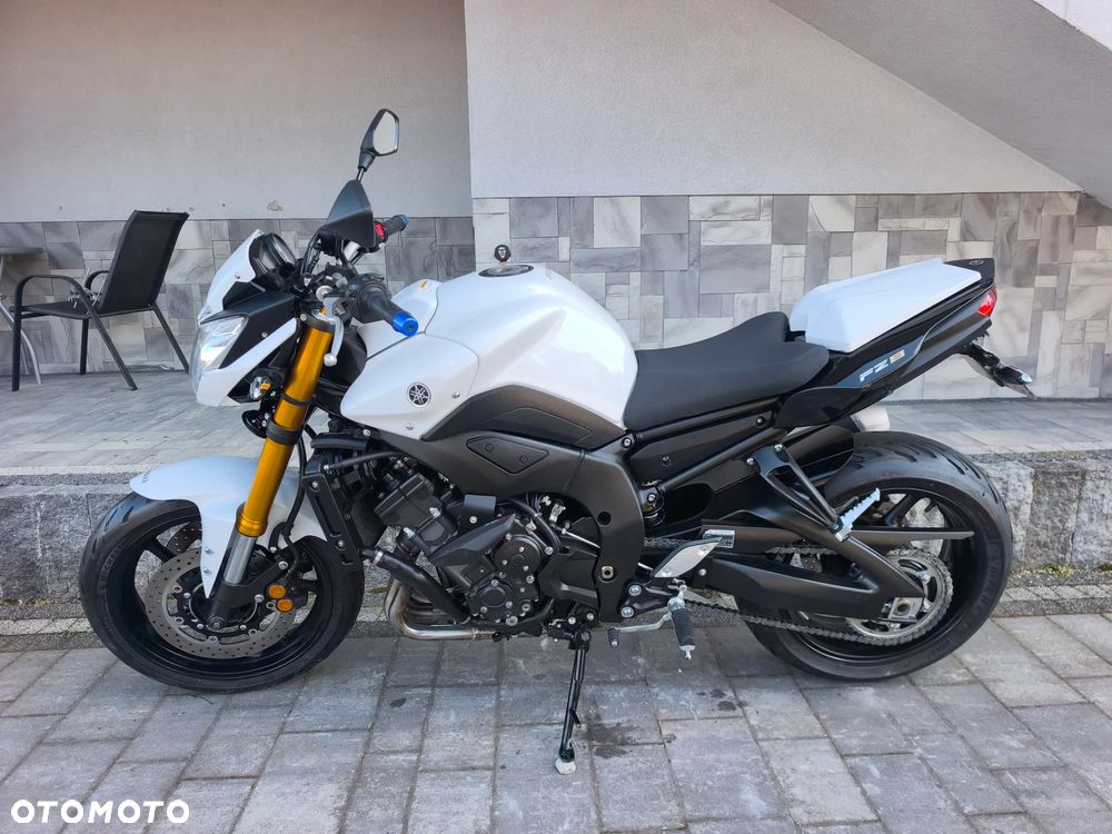 Yamaha FZ8 - 2