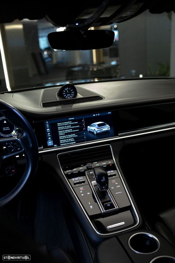 Porsche Panamera Sport Turismo 4 E-Hybrid Edition 10 Anos - 45