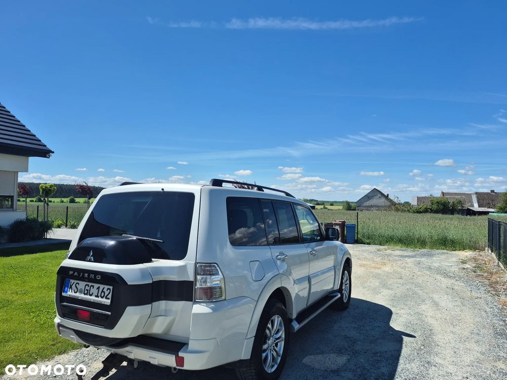 Mitsubishi Pajero 3.2 DI-D Automatik Final Edition - 3
