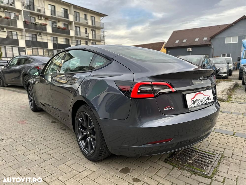 Tesla Model 3 Langstreckenbatterie Allradantrieb Dual Motor - 3