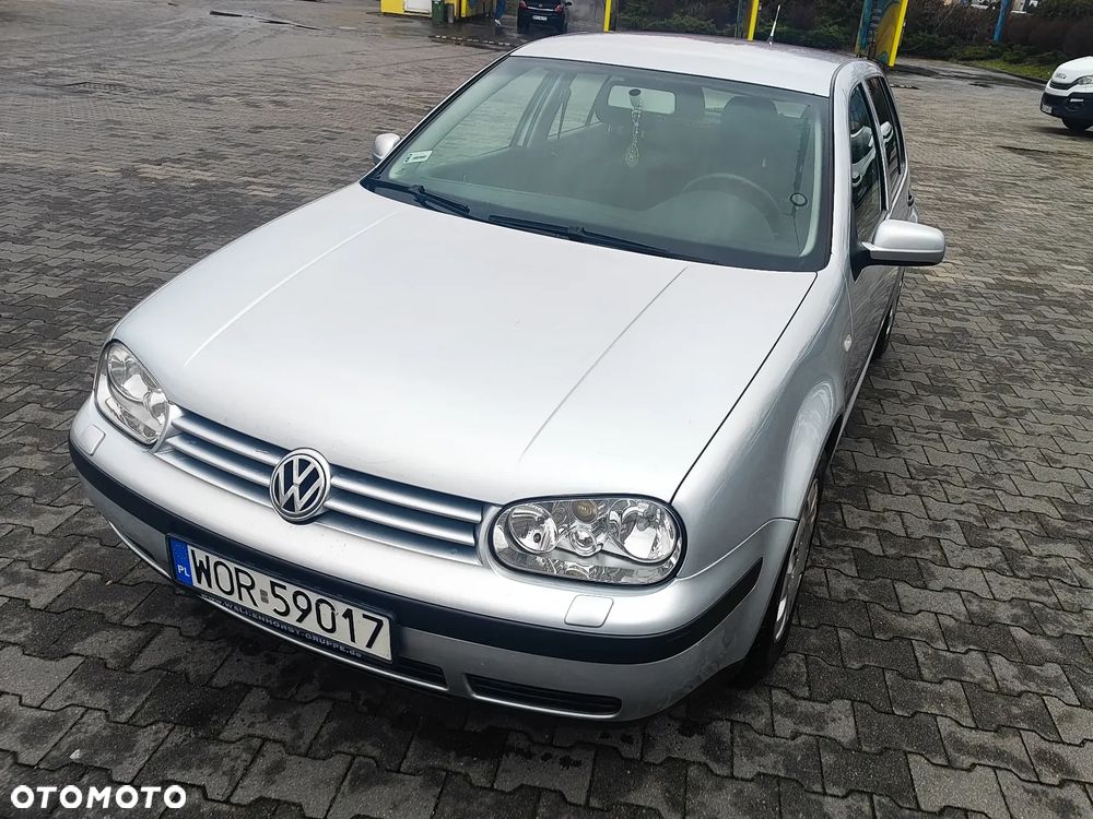 Volkswagen Golf 1.6 Comfortline - 2