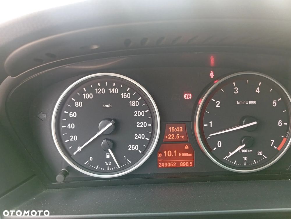 BMW Seria 5 - 10