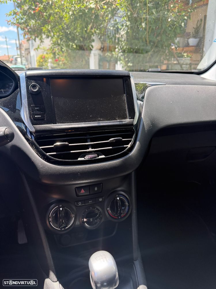 Peugeot 208 1.5 BlueHDi Signature - 5