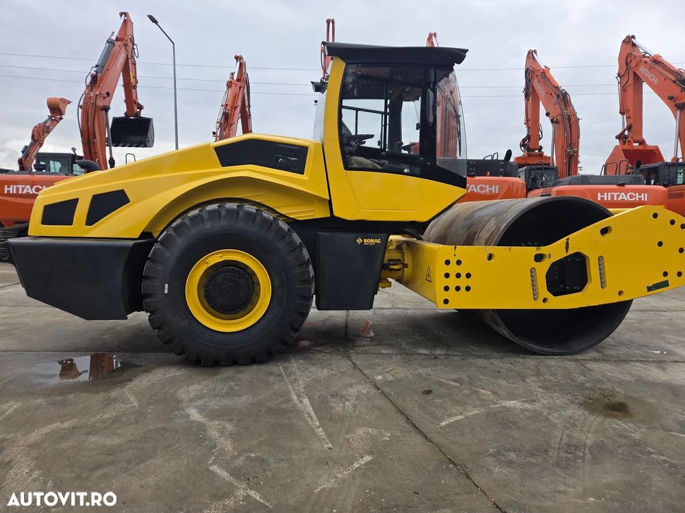 Bomag BW226 pt terasamente, NOU, latime tambur 2,1, motor 147kW Ad Blue, masa operationala 22t, CE, cabina inchisa FOPS/ROPS, posibilitate leasing 5 ani-PROMOTIE 96.900Eur+Tva - 6