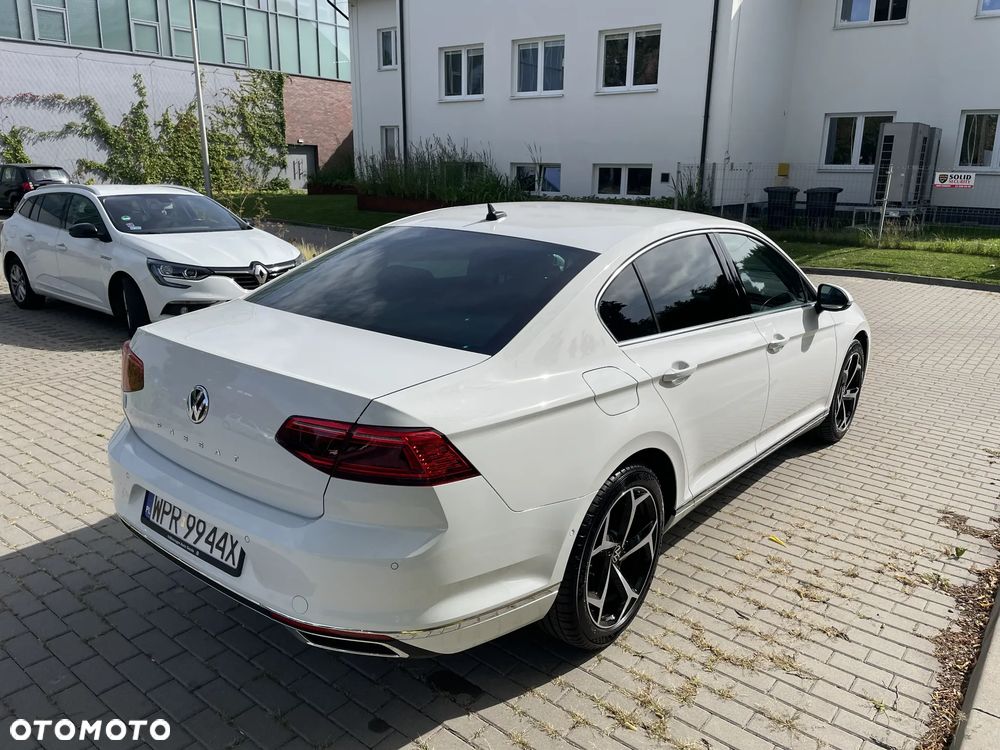 Volkswagen Passat 2.0 TSI Elegance DSG - 4