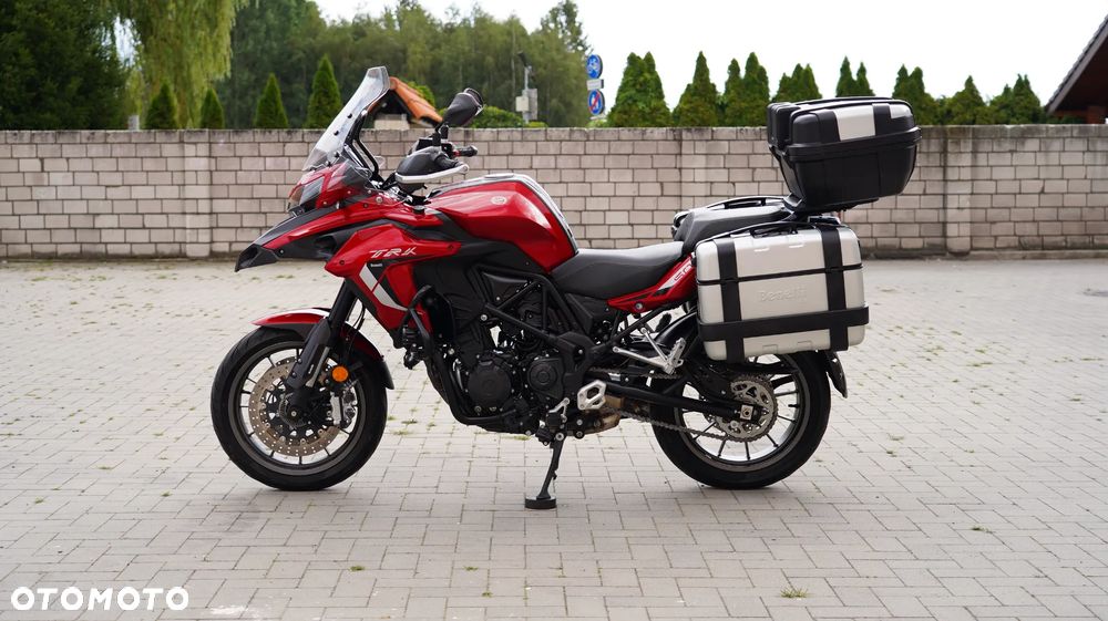Benelli TRK 502 - 4