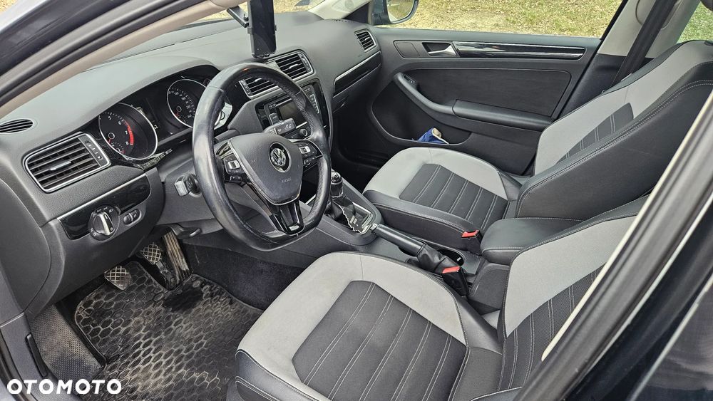 Volkswagen Jetta 1.4 TSI BMT Highline - 15