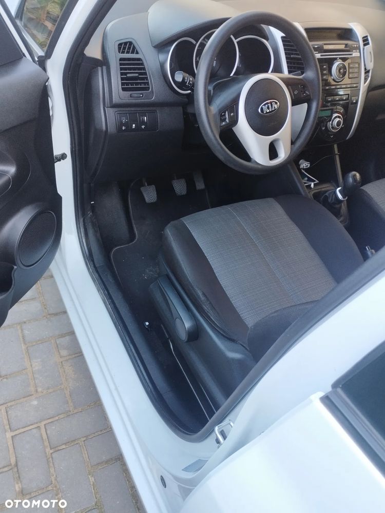 Kia Venga 1.4 CRDi 90 Vision - 6