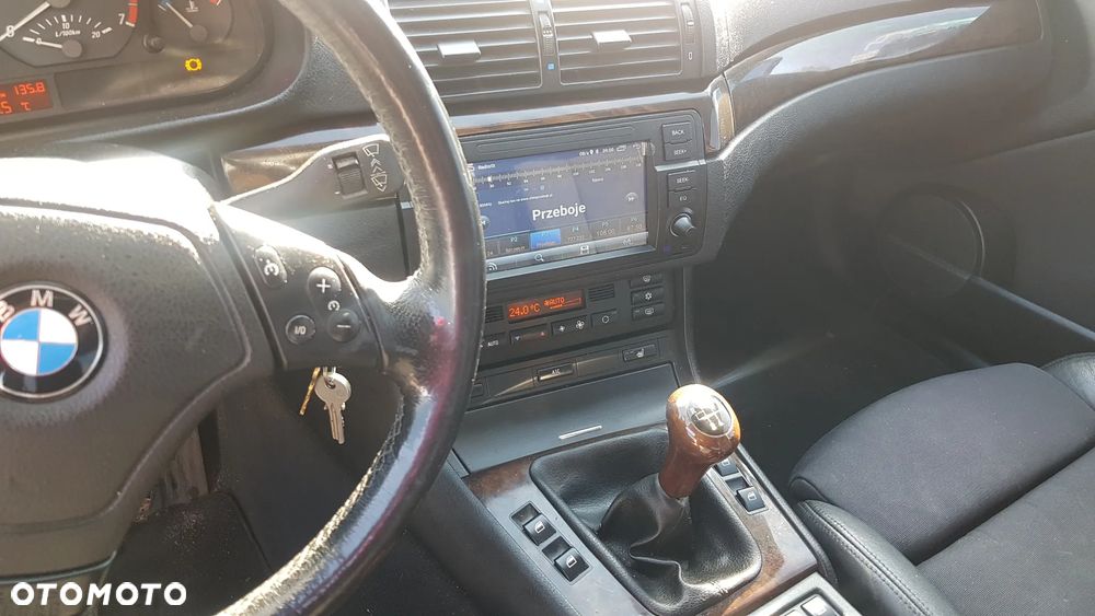 BMW Seria 3 323i - 4