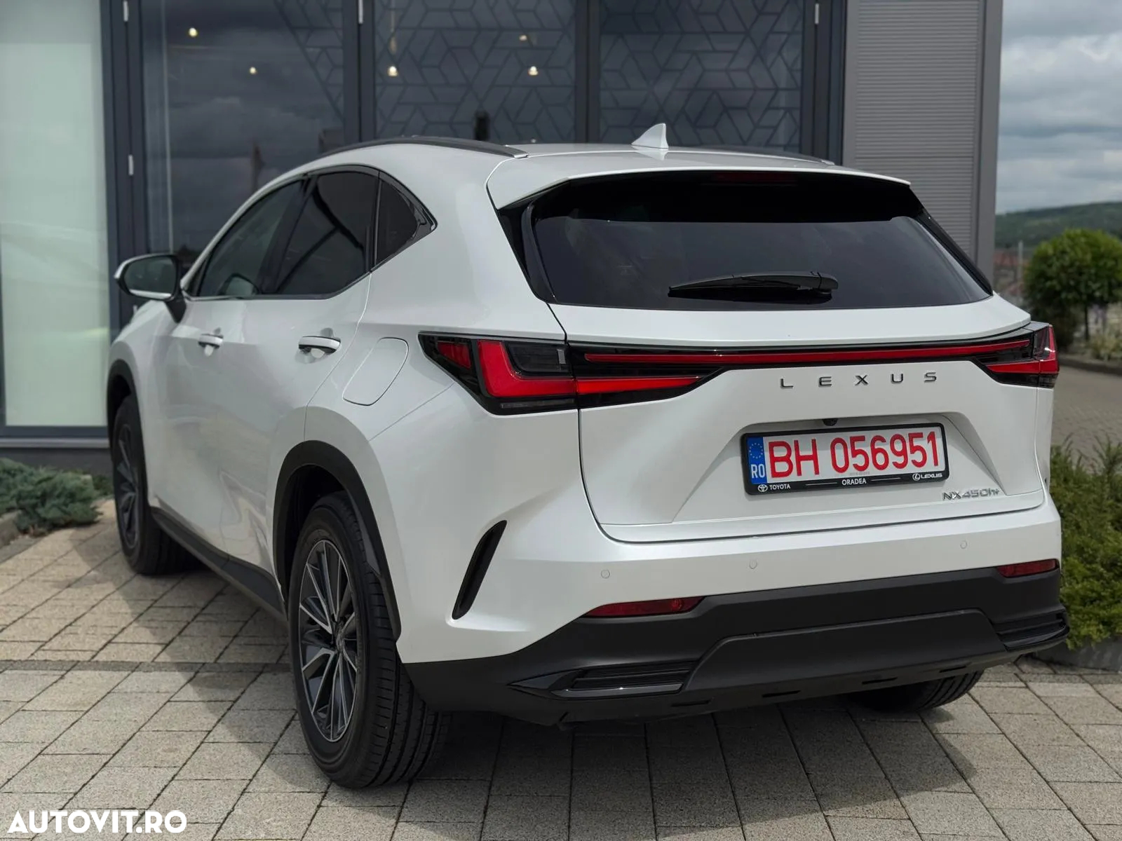 Lexus Seria NX 450h+ AWD CVT PHEV Executive - 7